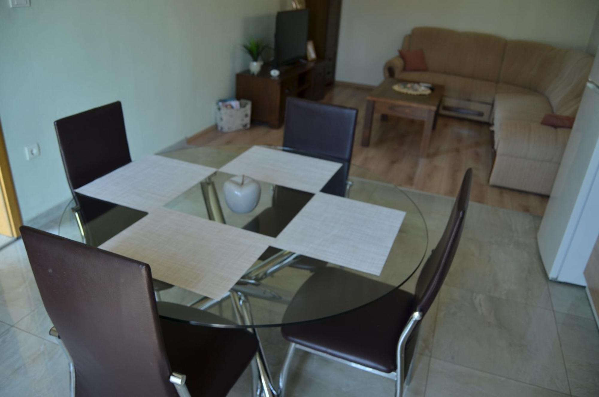 Apartments Korolija 希贝尼克 外观 照片
